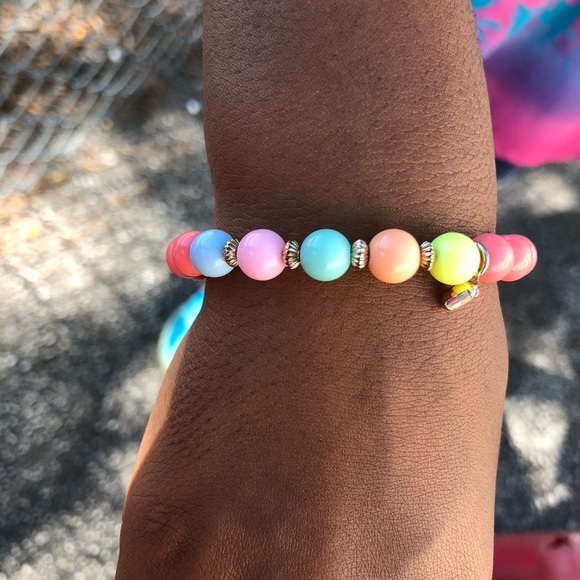 Jewelry - Picture 4 of 6